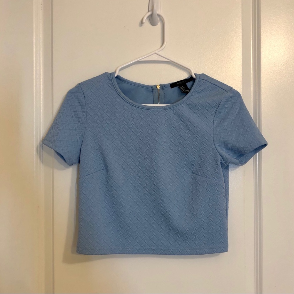 Cropped light blue top